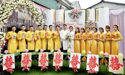 'Nổi bần bật' dàn xe rùa đưa tráp ở đám hỏi Thái Nguyên